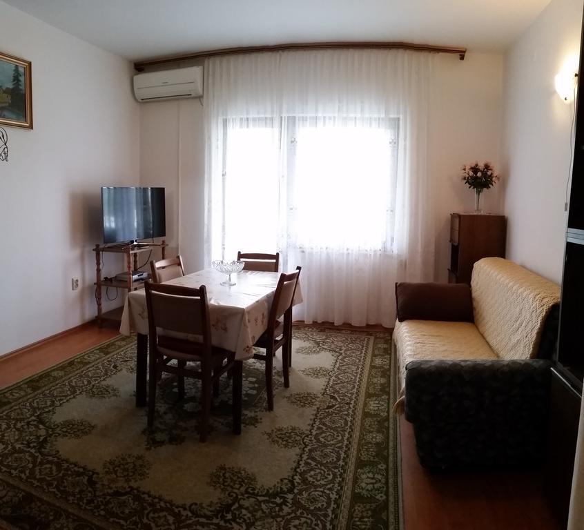 Apartmani Malinska Exteriér fotografie